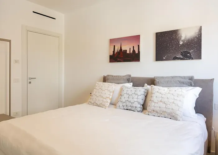 Dkv Collection Rhome- Pigneto - 4 Stops Colosseum Рим